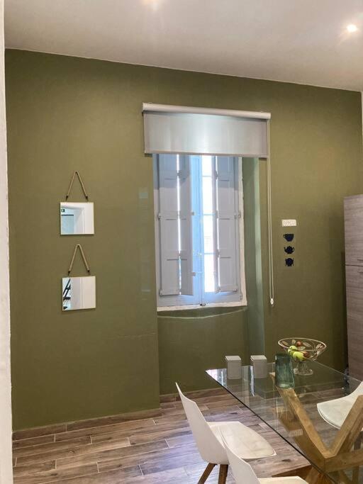 Ferienwohnung Sliema - 2 Mins From The Beach Exterior foto